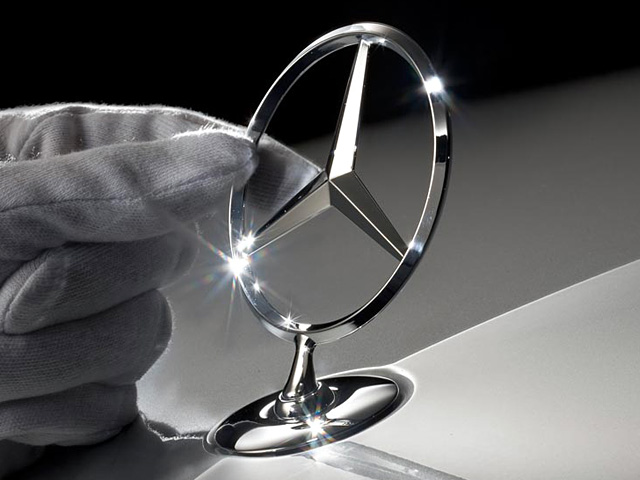 Símbolo de Mercedes-Benz 640x480