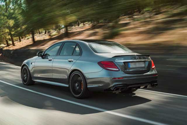 Los 5 automóviles Mercedes-Benz más rápidos del mundo (velocidad máxima): E 63
