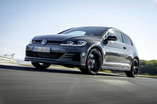 Los 10 mejores autos deportivos asequibles de 2021: # 7.  Volkswagen Golf GTI 2021