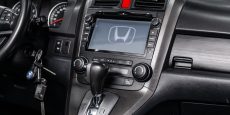 Cómo ingresar el código de radio de seguridad de Honda