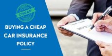 ¿Qué factores influyen en la compra de una póliza de seguro de automóvil barata?