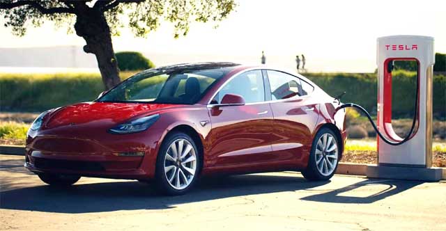 Tesla y otros autos eléctricos son fáciles de acosar mientras se están cargando