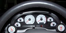 16 tipos de indicadores de automóviles en un tablero (y sus significados)